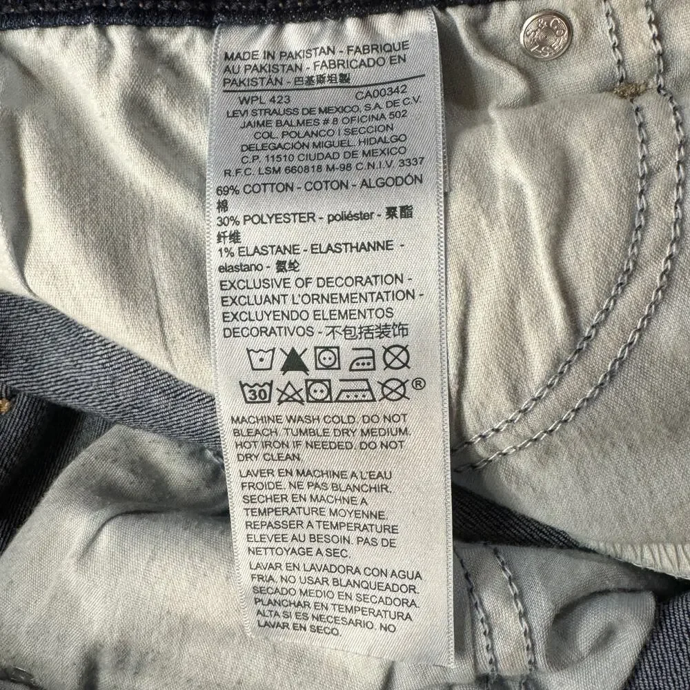 Levi’s Signature SZ 10 High-Rise Jean Shorts Distressed Frayed Cuffed Dark Wash - Picture 8 of 8